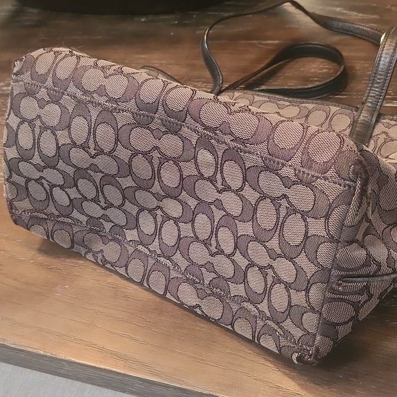 Coach Black and Gray Signature Tote With Full Size Wallet! Great Gift! - Picture 7 of 8